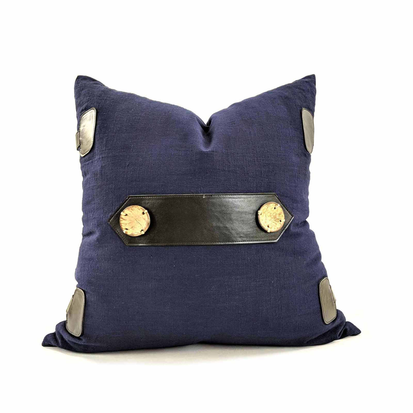 A bold weave, the metal horsebit, hand quilting and leather accents bring Equestrian Lifestyle effortlessly into the living area