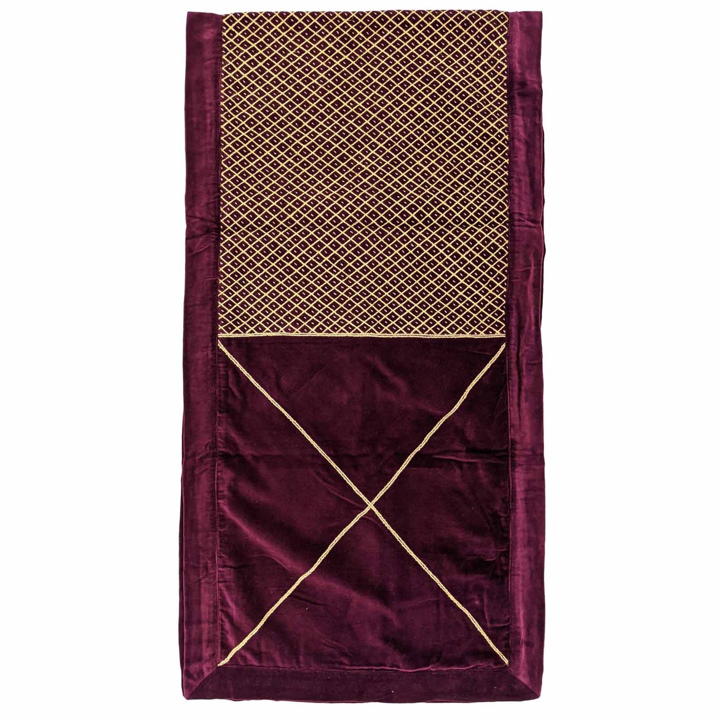 The Fort collection brings a restoration flavor to these luxury products with hand dabka work, french knots and unifinished borderlines